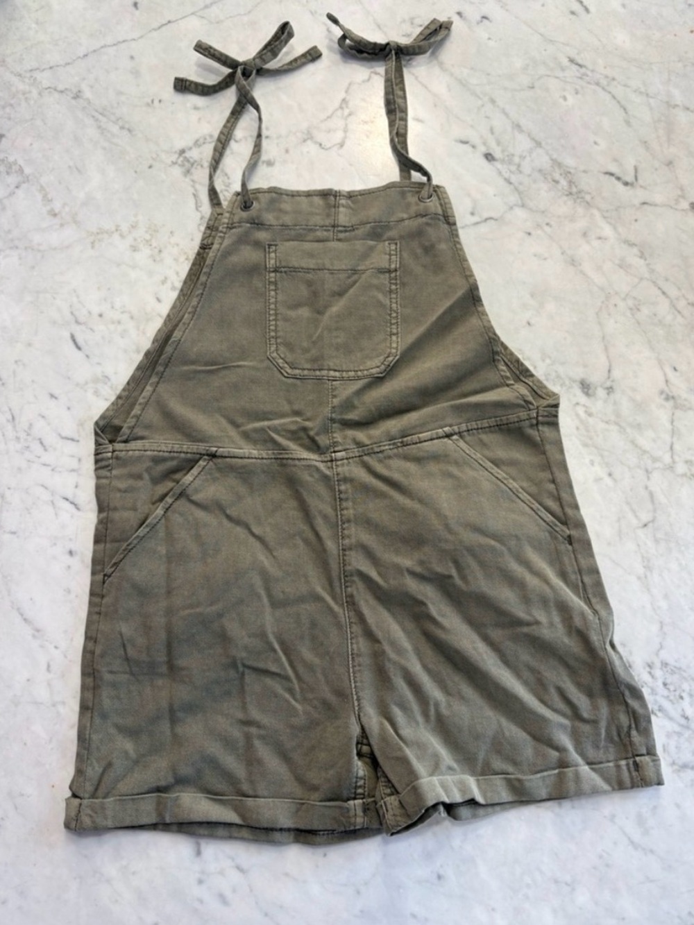 Justice Olive Tie-Shoulder Short Overalls